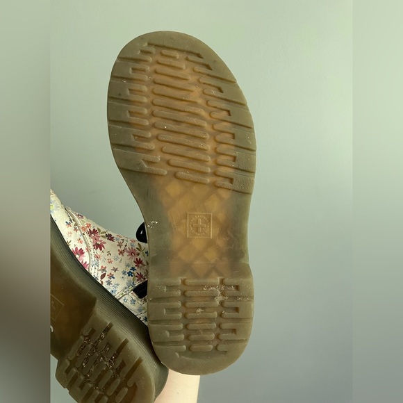 Dr. Martens Delaney Boots Kids Size 3 - Picture 5 of 6